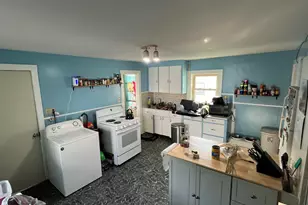 21 Elm St, Lewiston, ME 04240 - Photo 19