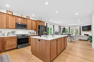 9 Waxwing Ln, Falmouth, ME 04105 - Photo 7