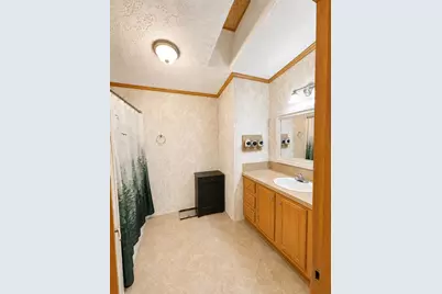 8 Nutter Street, Mars Hill, ME 04758 - Photo 13