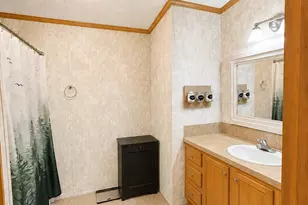 8 Nutter St, Mars Hill, ME 04758 - Photo 13