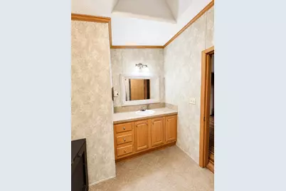 8 Nutter Street, Mars Hill, ME 04758 - Photo 15