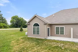 2 Galway Dr, Veazie, ME 04401 - Photo 3