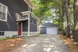 35 Washburn Ave, Portland, ME 04101 - Photo 33