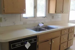 24 Currier Dr, Hermon, ME 04401 - Photo 9