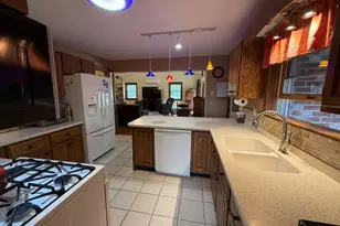 10 Penny Ln, Lincoln, ME 04457 - Photo 11