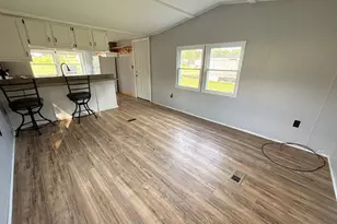 22 Elwood Dr, Clinton, ME 04927 - Photo 5