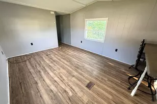 22 Elwood Dr, Clinton, ME 04927 - Photo 3
