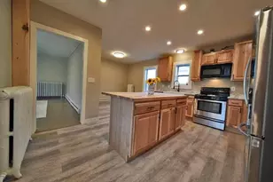 10 Kelleran St, Houlton, ME 04730 - Photo 13