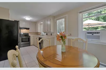 19 Crystal Lane, Cumberland, ME 04021 - Photo 5