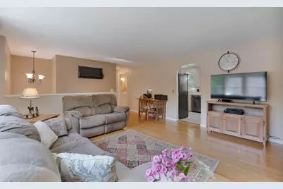 19 Crystal Lane, Cumberland, ME 04021 - Photo 9