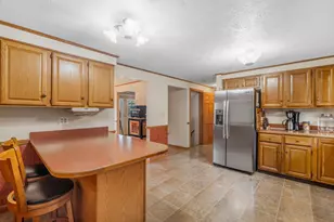 134 Lester Dr, Portland, ME 04103 - Photo 13
