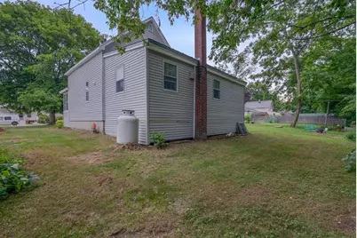 54 Edgemont Avenue, Waterville, ME 04901 - Photo 9