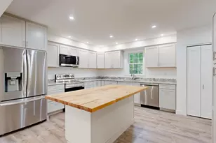 16 Snow St, Gardiner, ME 04345 - Photo 3