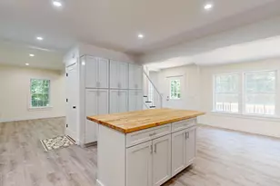 16 Snow St, Gardiner, ME 04345 - Photo 9