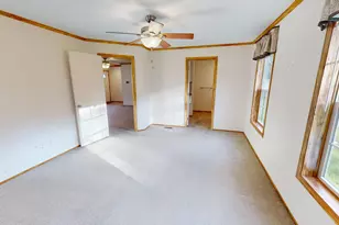 48 Red Oak Dr, Turner, ME 04282 - Photo 13