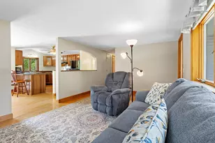 33 Sunset St, Thomaston, ME 04861 - Photo 11