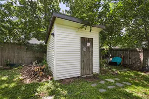 203 Grove St, Bangor, ME 04401 - Photo 29