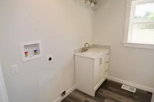 147 Lane Rd, New Sharon, ME 04955 - Photo 17