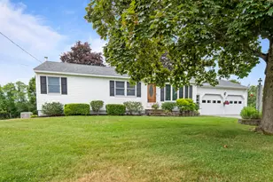 95 Gendron Dr, Wells, ME 04090 - Photo 1