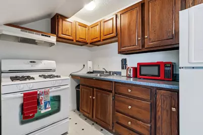 94 Saco Avenue, Old Orchard Beach, ME 04064 - Photo 9