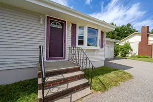 17 Heathwood Ln, Lewiston, ME 04240 - Photo 5