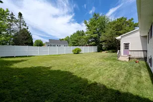 17 Heathwood Ln, Lewiston, ME 04240 - Photo 41