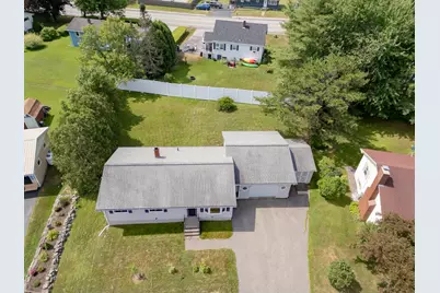 17 Heathwood Lane, Lewiston, ME 04240 - Photo 5
