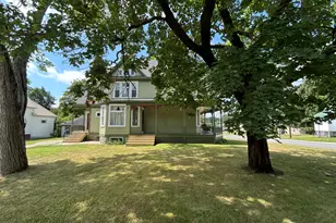 51 Broadway St, Baileyville, ME 04694 - Photo 9