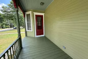 51 Broadway St, Baileyville, ME 04694 - Photo 15