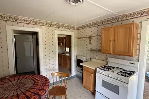 1013 Hummingbird Ln, Vinalhaven, ME 04863 - Photo 5