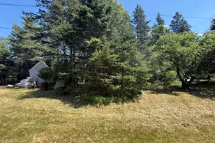 1013 Hummingbird Ln, Vinalhaven, ME 04863 - Photo 3