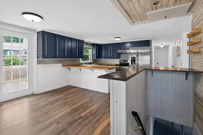 15 Cleveland Circle, South Portland, ME 04106 - Photo 5