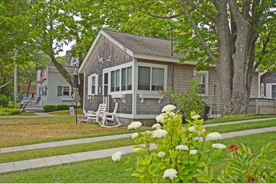 586 Kings Highway #1, Kennebunkport, ME 04046 - Photo 1