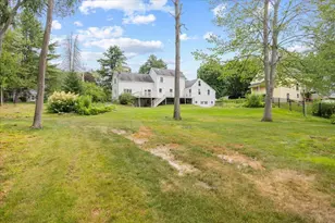 17 Chamberlain Rd, Scarborough, ME 04074 - Photo 3