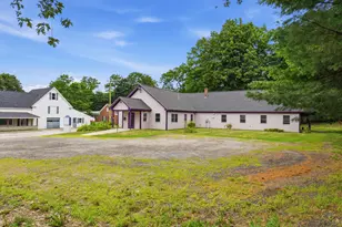 38 Union St, Livermore Falls, ME 04254 - Photo 3