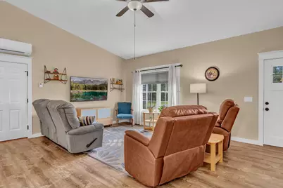 205 Shelby Drive, Hermon, ME 04401 - Photo 15