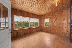 10 Maple St, Augusta, ME 04330 - Photo 9