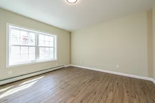 27 Drummond St, Auburn, ME 04210 - Photo 9
