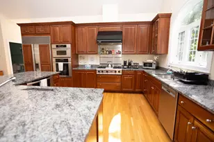 8 Wood Ln, Ogunquit, ME 03907 - Photo 9