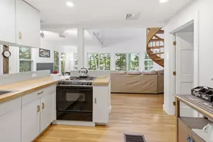 91 Shore Dr, Freeport, ME 04032 - Photo 19