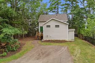 91 Shore Dr, Freeport, ME 04032 - Photo 3