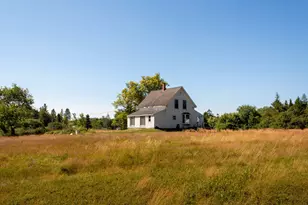 60 Pequot Rd, Vinalhaven, ME 04863 - Photo 1