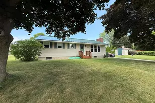 2 Burns St, Fairfield, ME 04937 - Photo 23
