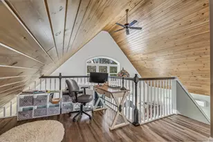 291 White Point Estates Rd, Lincoln, ME 04457 - Photo 27
