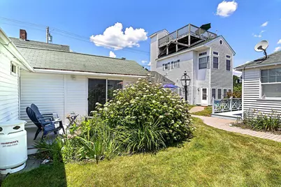 165 E Grand Avenue #6, Old Orchard Beach, ME 04064 - Photo 3