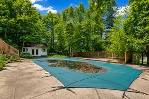 405 Pine St, Rumford, ME 04276 - Photo 9