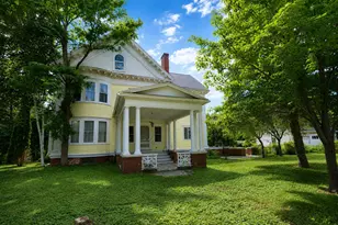 405 Pine St, Rumford, ME 04276 - Photo 5