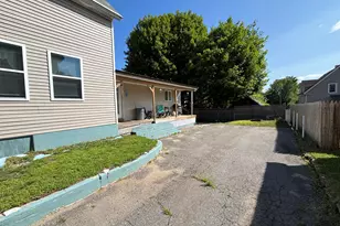 29 Katahdin Ave, Millinocket, ME 04462 - Photo 5