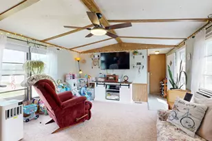 8 Dunlop Ave, Mechanic Falls, ME 04256 - Photo 5