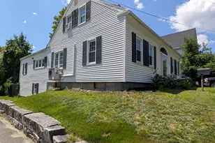 7 Kennebec St, Skowhegan, ME 04976 - Photo 3